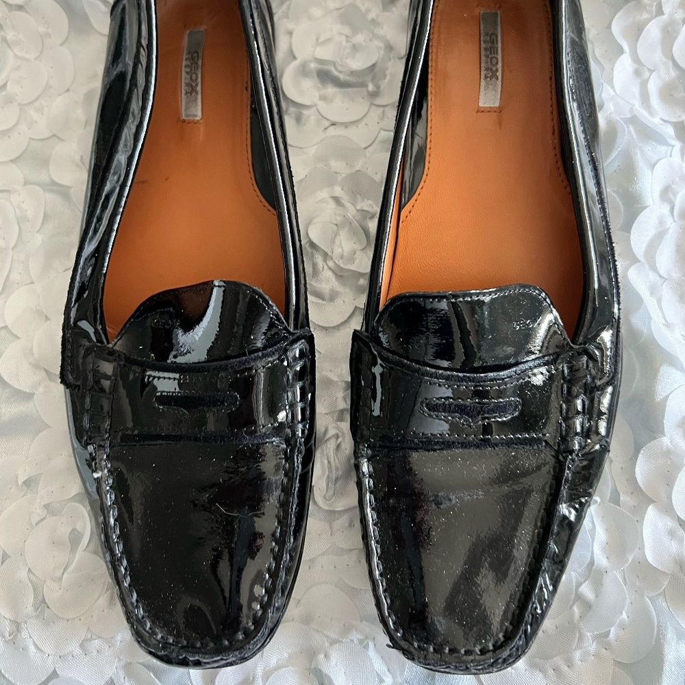 GEOX Donna Roma Black Patent Leather W10 EU 40